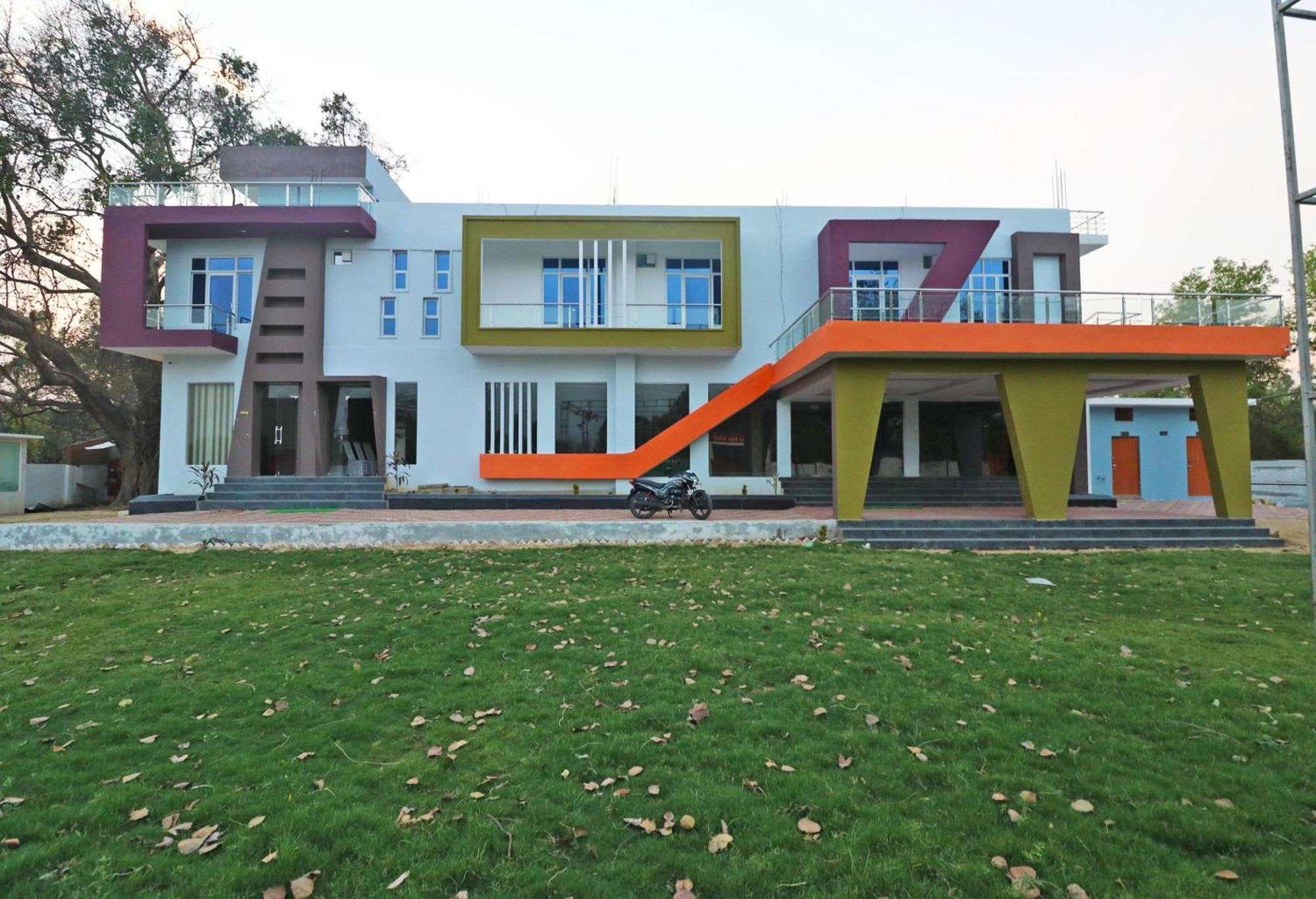 Hotel O Shri Shyam Lawn & Resort Sitapur  Eksteriør bilde
